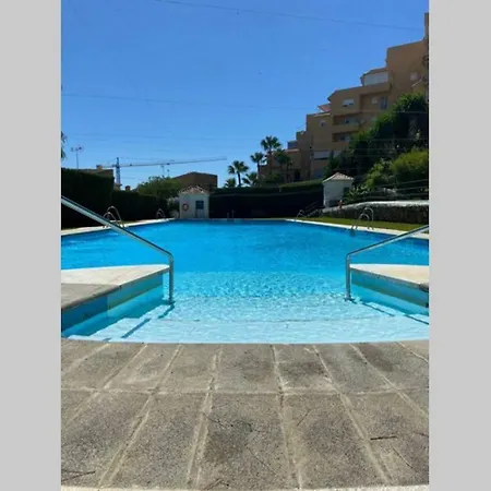 Tres Bel Appartement Avec Piscine Et Tennis Entre Amis Ou En Famille Estepona Buitenkant foto